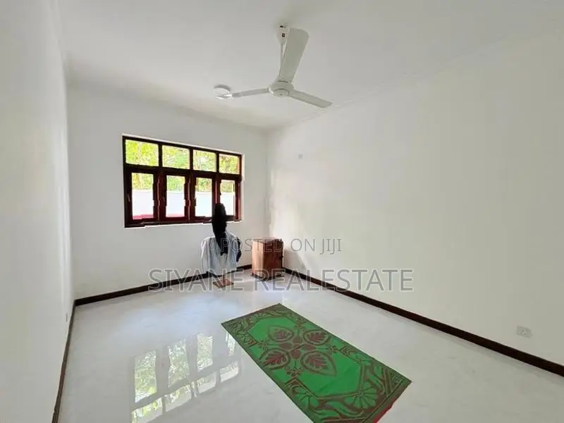 Luxury House for Sale in Battaramulla