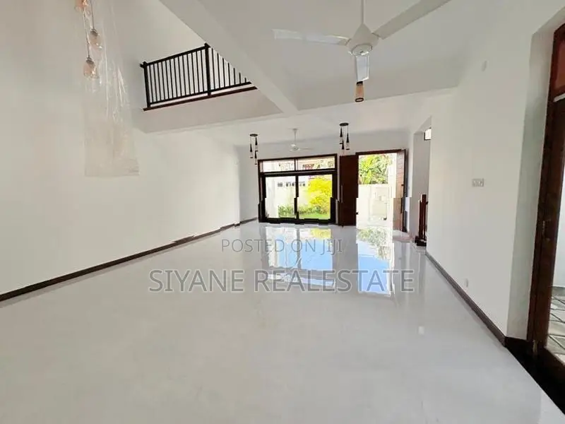 Luxury House for Sale in Battaramulla