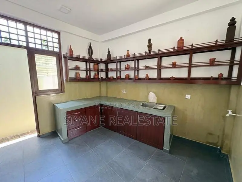 Luxury New House For Sale In Battaramulla