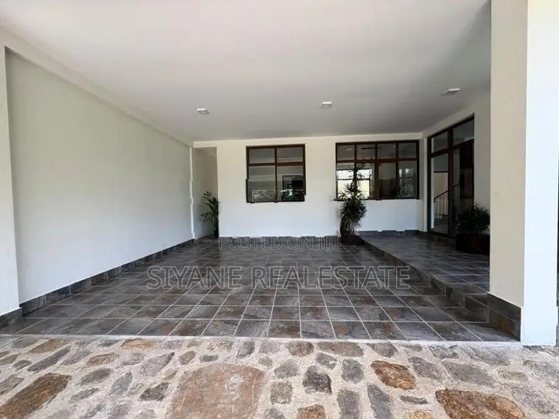 Luxury New House For Sale In Battaramulla