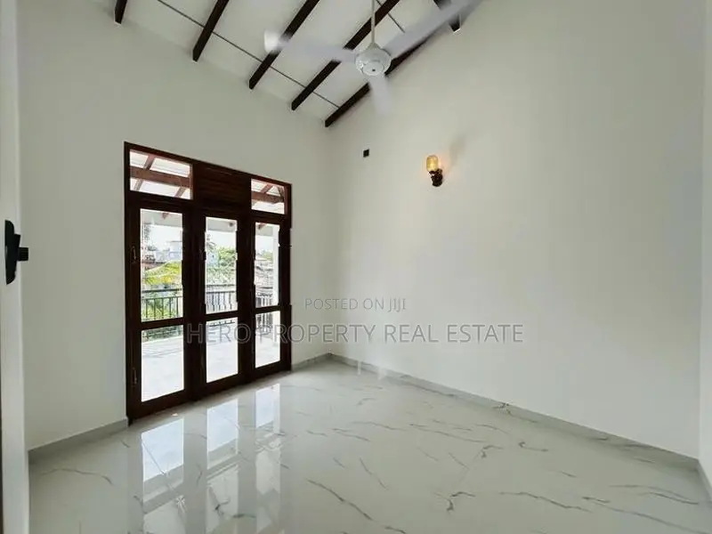 Unique Designed Brand New House For Sale In Piliyandala