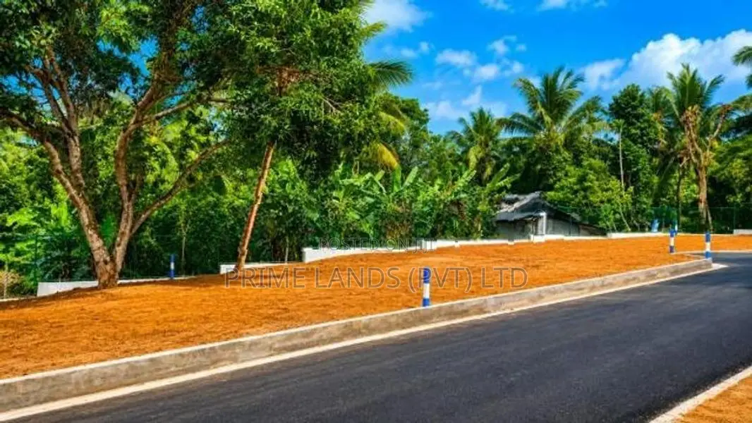 කඩවත නගරාසන්නයේ ඉඩම විකිණීමට