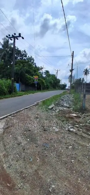 වේයන්ගොඩ (ප්‍රයිම් ලෑන්ඩ්) වෙන්දේසි වත්තෙන් අගනා බිම් කොටස් දෙකක්