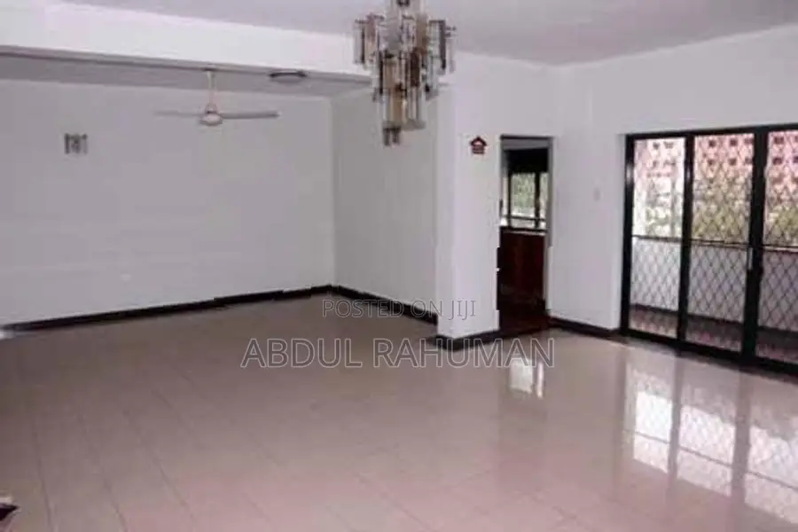 2 Story 3 Rooms House Homagama Town