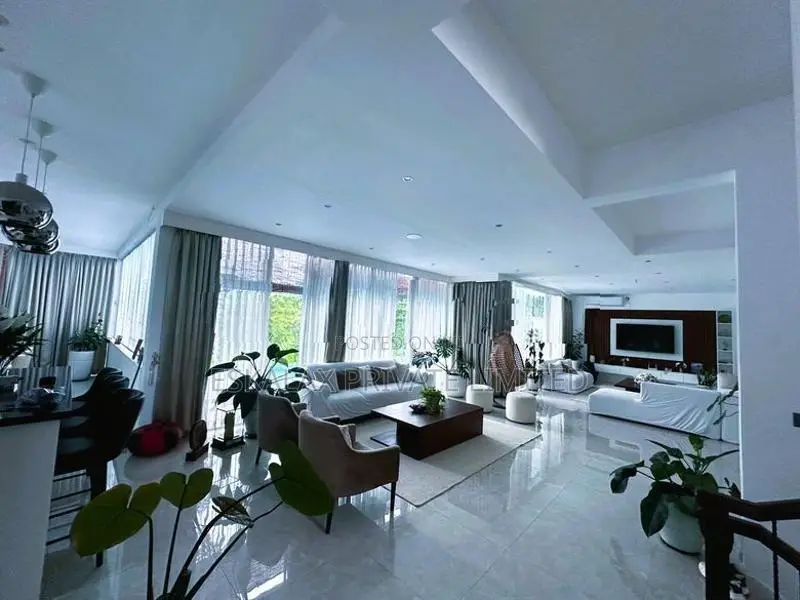 Luxury 6 Bedrooms House for Rent in Talawatugoda- Hokandara| EH456