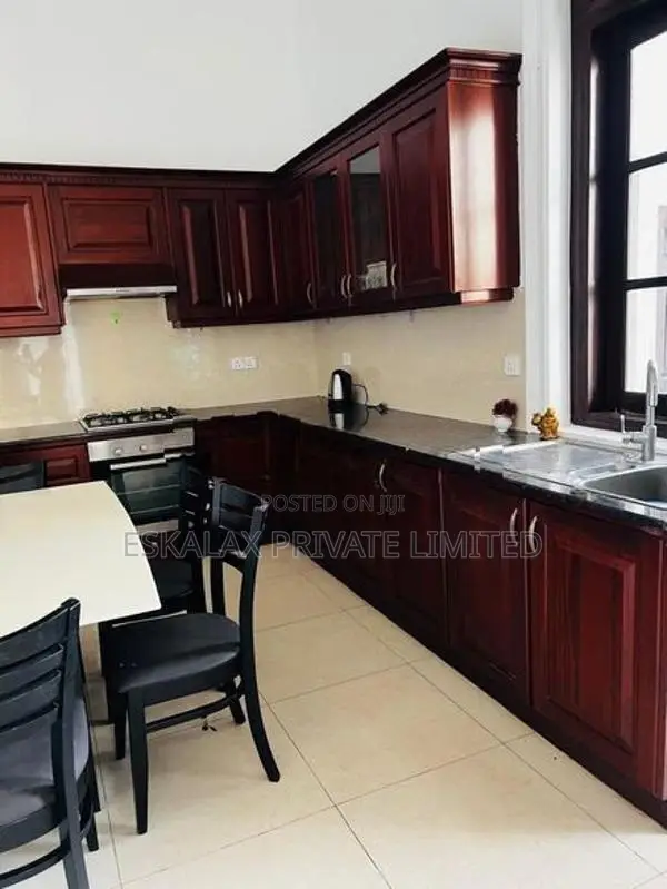 Fully Furnished Luxury House for Rent in Madiwela, Kotte | EH455