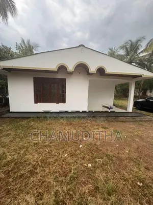 House with Land for Sale Mahiyanganaya