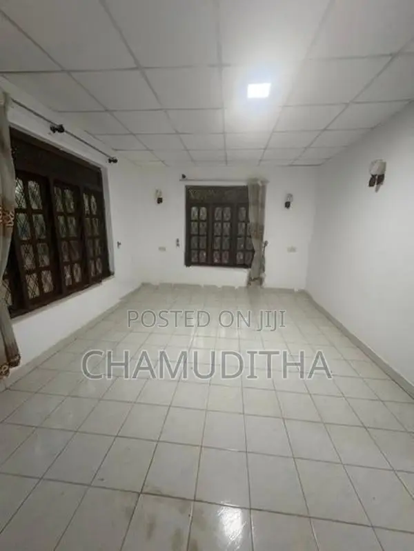 House with Land for Sale Mahiyanganaya