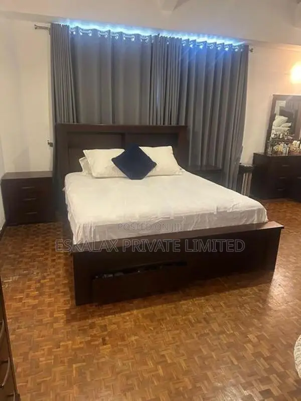 Luxurious Residence for Rent in Colombo 07 | EH452