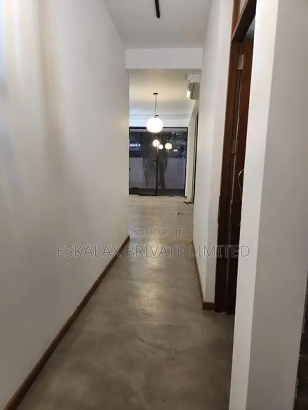 3-storey House For Rent in Heart Of Nawala | EH451