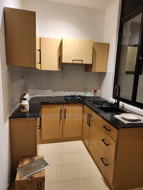 3-storey House For Rent in Heart Of Nawala | EH451