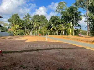 Karapitiya Town Lands for Sale