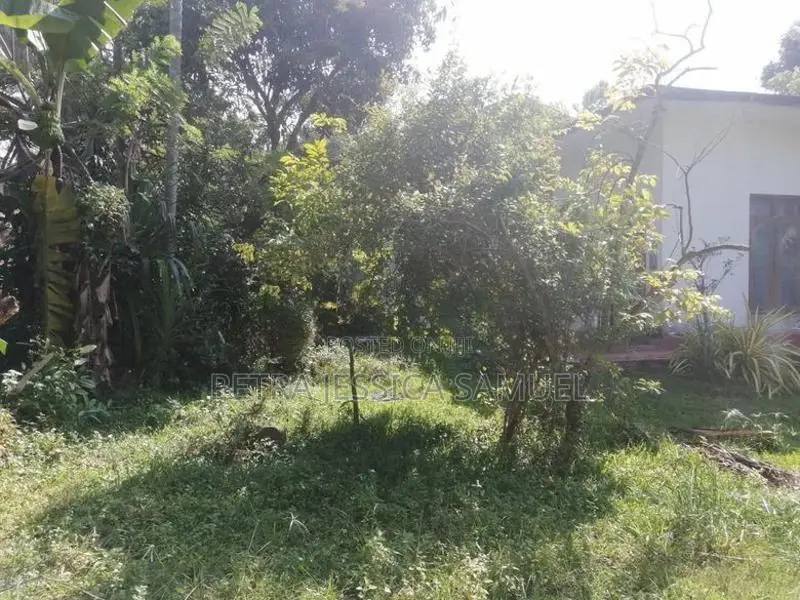 Land for Sale - Arawwala