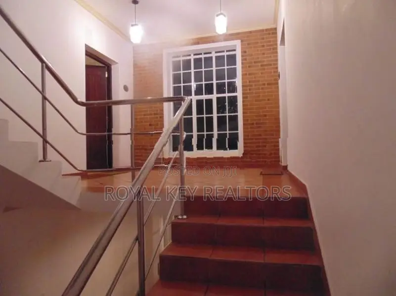 Private Apartment - 03 Bedroom Furnished For Rent In Colombo 4