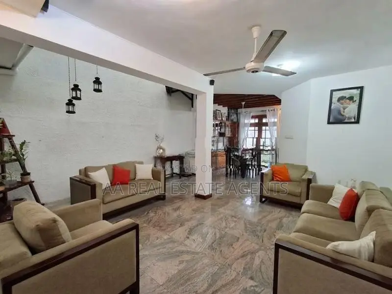 Two Storey House for Sale in Kolonnawa