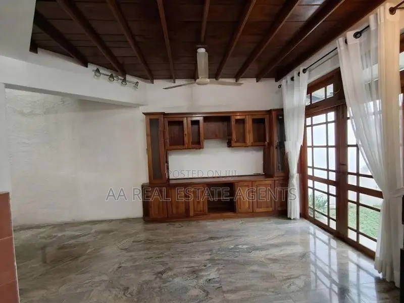 Two Storey House for Sale in Kolonnawa