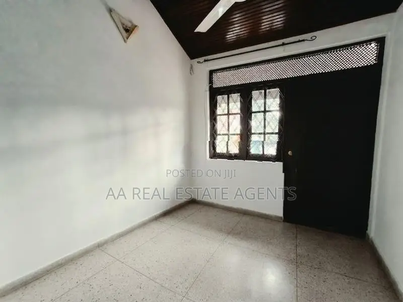 Two Storey House for Sale in Kolonnawa