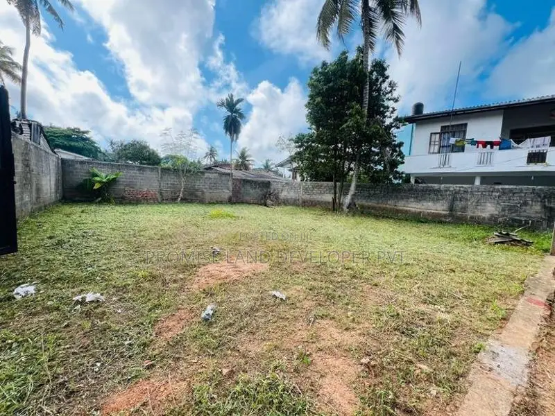Katubedda Most Valuable Land for Sale D29