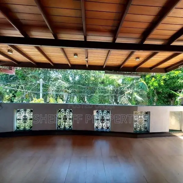 2-Storey House For Sale In Station Road Moratuwa