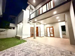 4-Bedroom House for Sale in Boralesgamuwa – Gangarama Road
