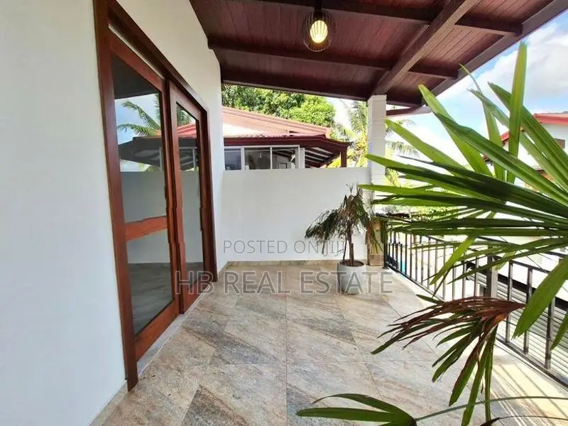 Architectural Designed Luxury Two Story House In Talawatugoda