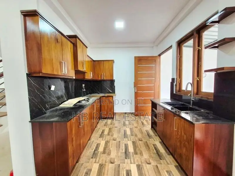 Architectural Designed Luxury Two Story House In Talawatugoda