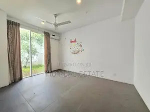 Almost Brand New Luxury House For Sale In Boralesgamuwa
