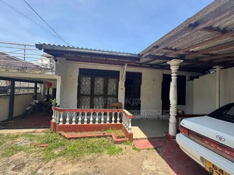 House with Valuable Land for Sale in Kotte