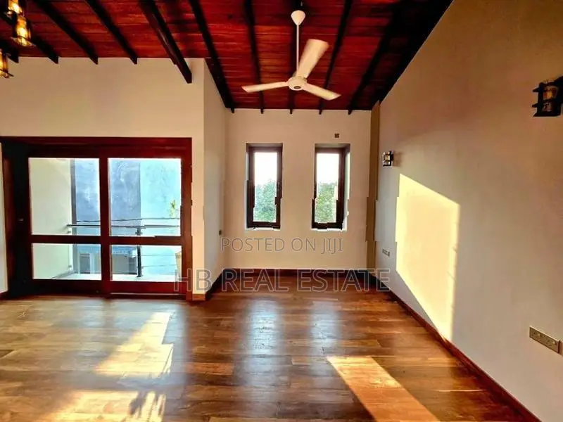 Newly Built Luxury Two Story House For Sale In Talawatugoda