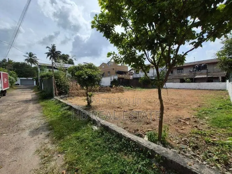 10 Perches Residential Bare Land For Sale In Battaramulla