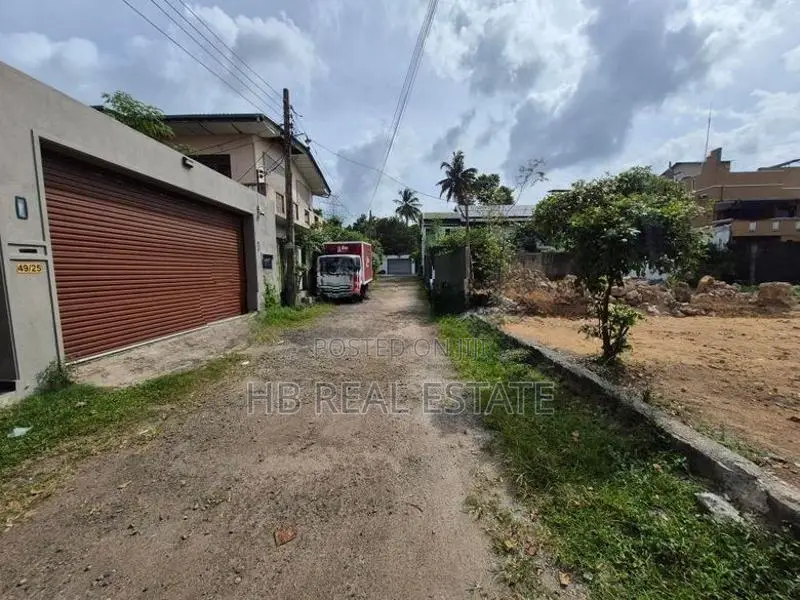 10 Perches Residential Bare Land For Sale In Battaramulla