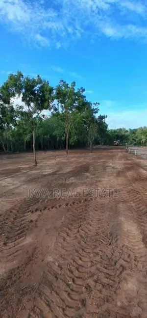 තංගල්ල සංචාරක පුරවරයෙන් බිම් කොටසක්