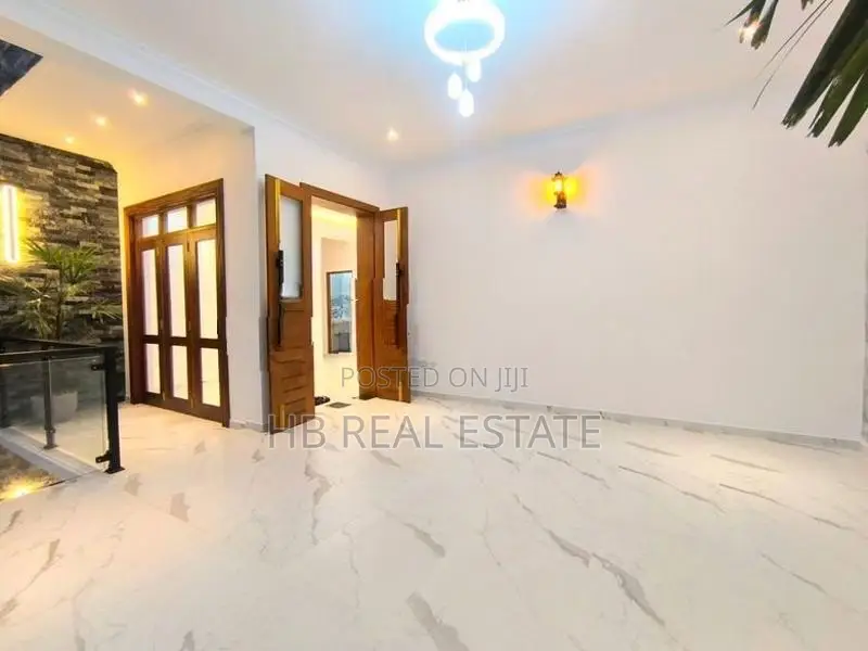 Architectural Designed Luxury Three Story House In Malabe