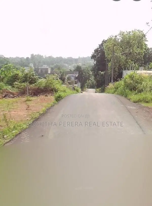 Solid 10.05 P Block Land Athurugiriya