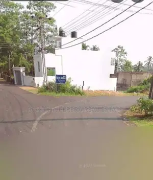 Solid 10.05 P Block Land Athurugiriya