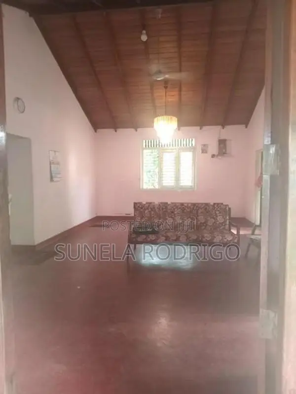 One Story House Rent In Uswatakiyawa Wattala