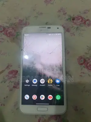 Samsung Galaxy S5 (Used)