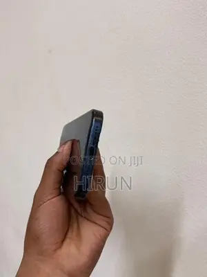 Apple iPhone 15 Pro 128GB (Used)