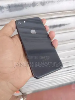 Apple iPhone 8 64GB (Used)