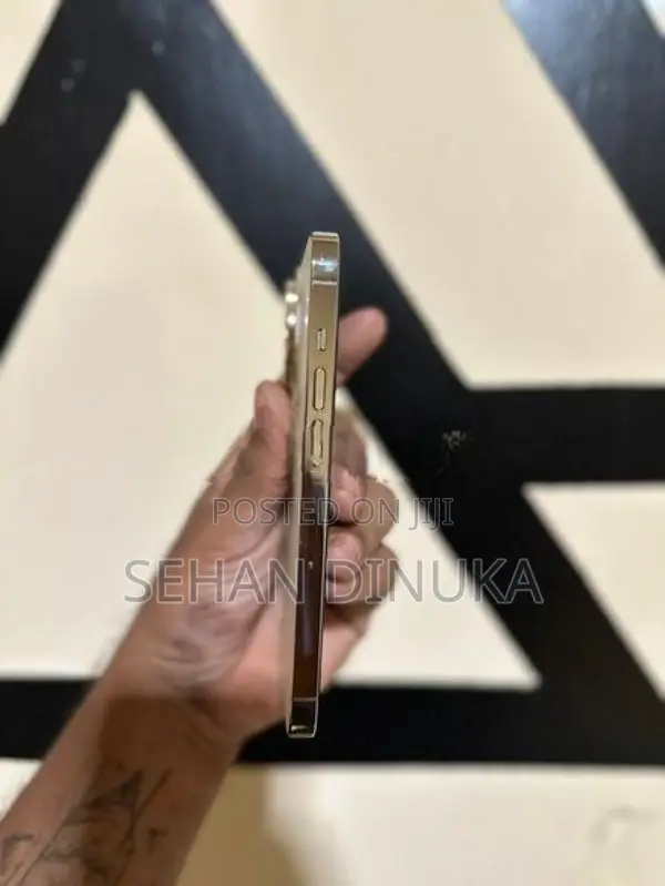 Apple iPhone 14 Pro (Used)