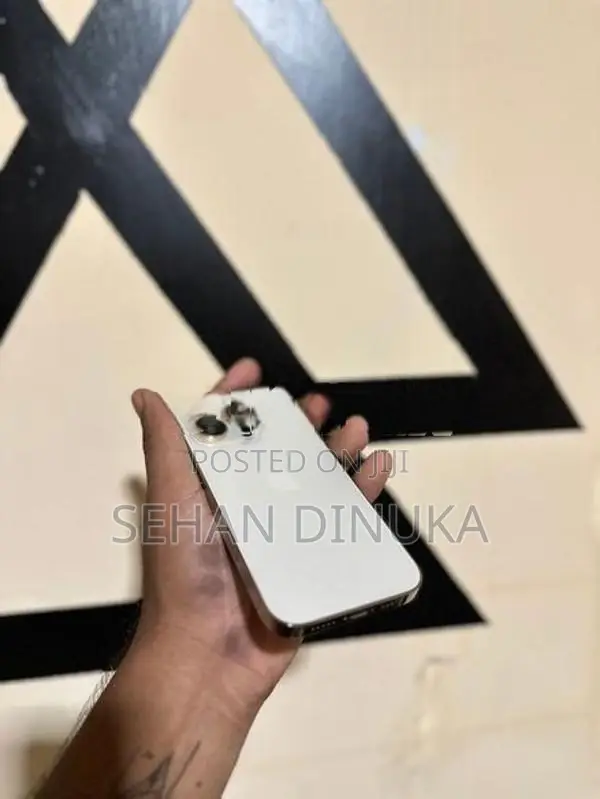 Apple iPhone 14 Pro (Used)