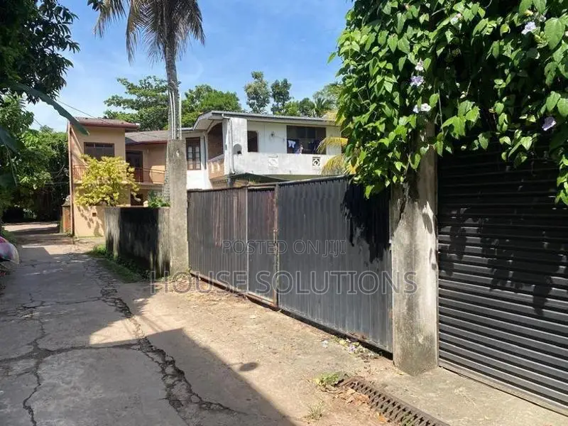12 P Land near Katubedda 200m to Campus