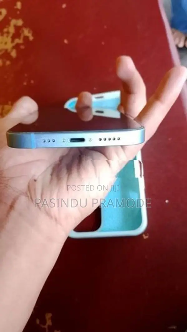 Apple iPhone 14 (Used)