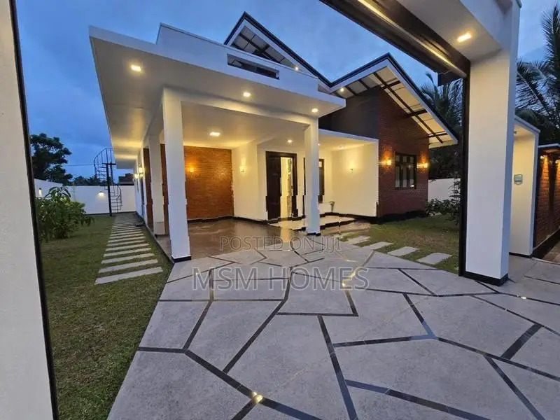 Quality Brand New House For Sale Negombo