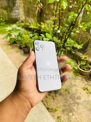 Apple iPhone 11 Pro 256GB (Used)