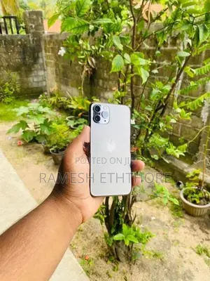 Apple iPhone 11 Pro 256GB (Used)