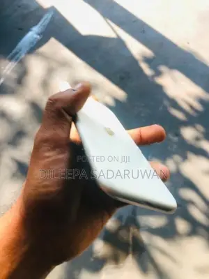 Apple iPhone 11 (Used)