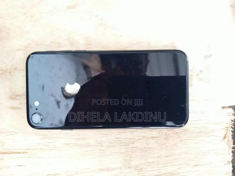 Apple iPhone 8 (Used)