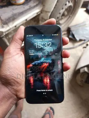 Apple iPhone 8 (Used)