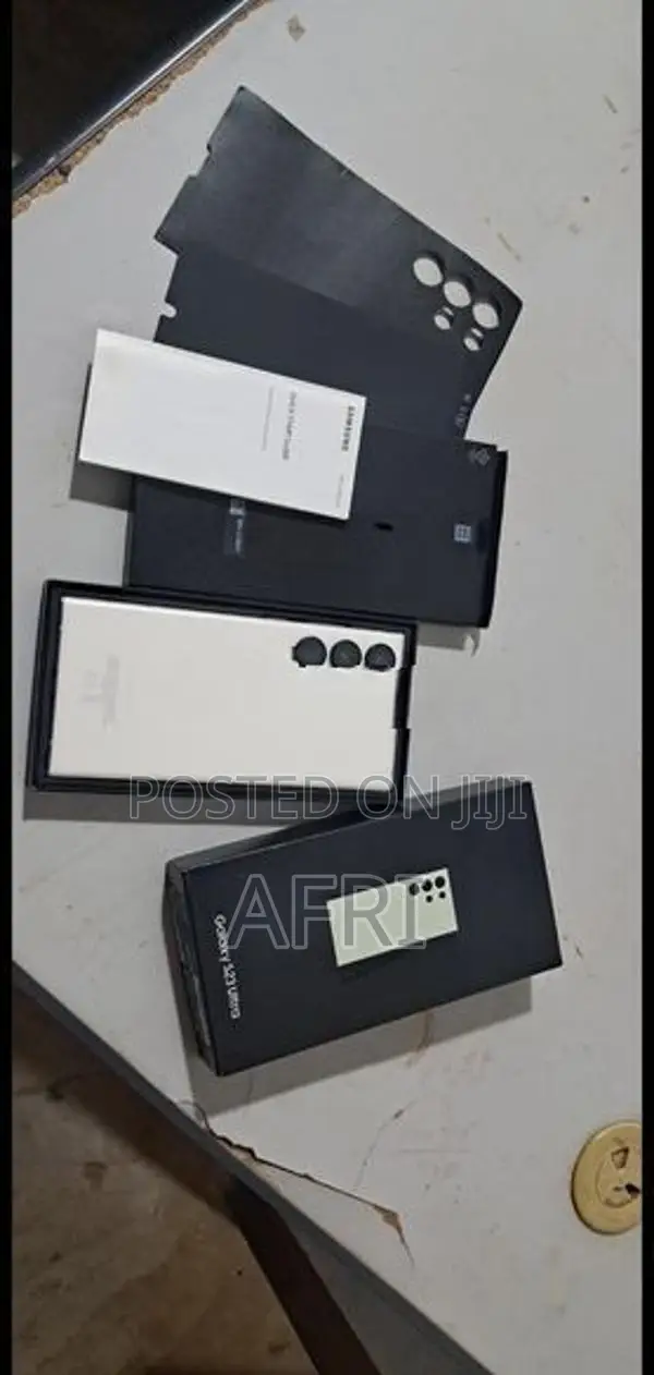 Samsung Galaxy S23 Ultra (Used)